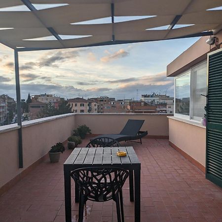 Casetta Sole, Superattico Con Terrazzo Vicino San Pietro, New Рим Екстериор снимка